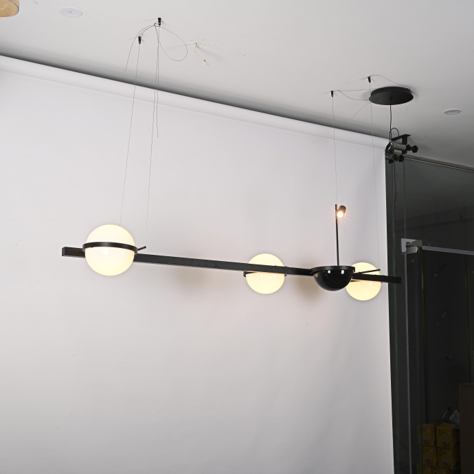 Реечный Подвесной Светильник Palma Wall Lamp 3 Шара + 1 Вазон Горизонтальная By Imperiumloft