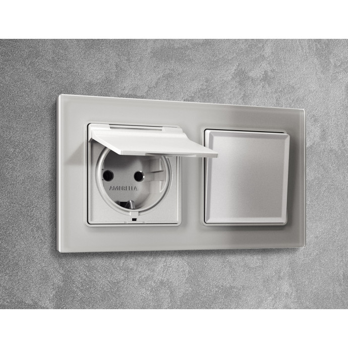 AP4080 Лицевая панель ALFA (Серебро глянец) для электрической розетки с/з со шторками и крышкой IP44 QUANT