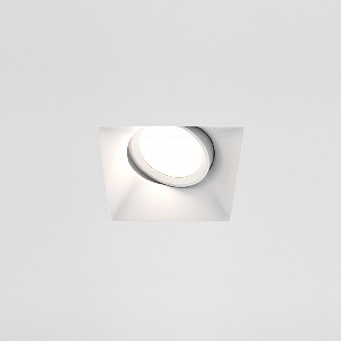 Встраиваемый светильник Maytoni Downlight DL042-01-SQ-W