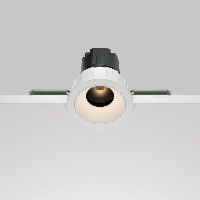 Встраиваемый светильник Maytoni Downlight DL057-7W3K-W