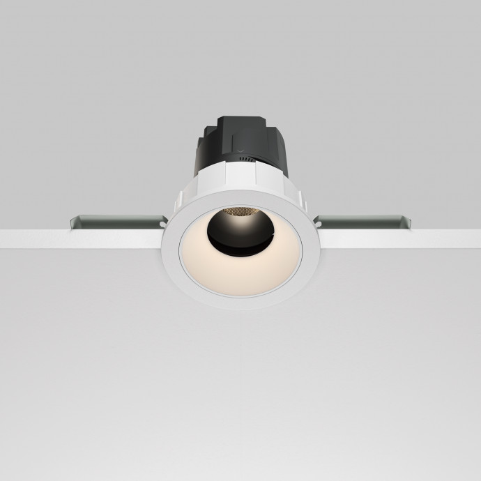 Встраиваемый светильник Maytoni Downlight DL057-7W4K-W