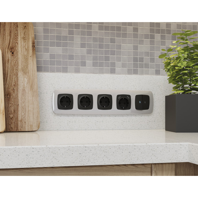 OP8090 Лицевая панель OMEGA (Черный матовый) для электрической розетки с/з со шторками 2USB A+A QUANT