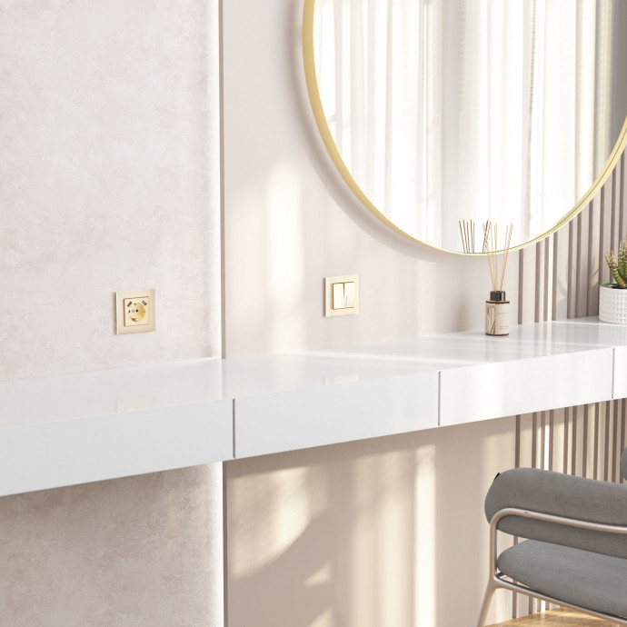 Рамка на 1 пост (шампань) W0011111