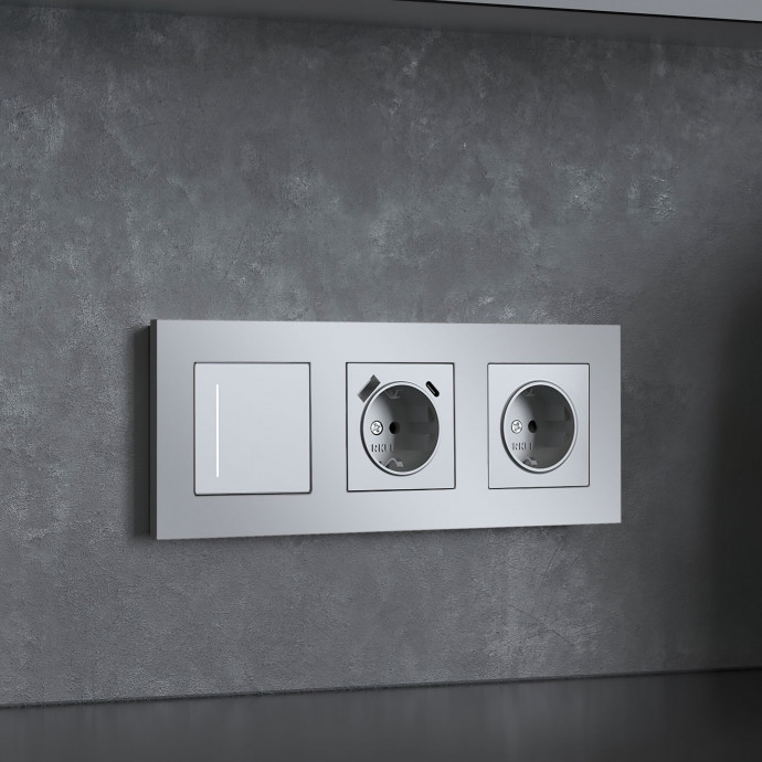 W0032965/ Рамка на 3 поста Slab (серебро матовый) W0032965