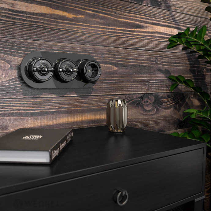 Рамка на 3 поста (Черный) W0035108