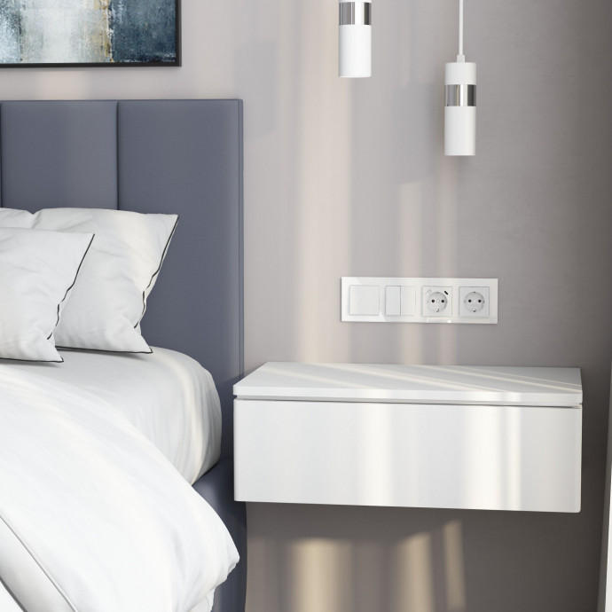 Рамка на 4 поста (белый, стекло) W0041101