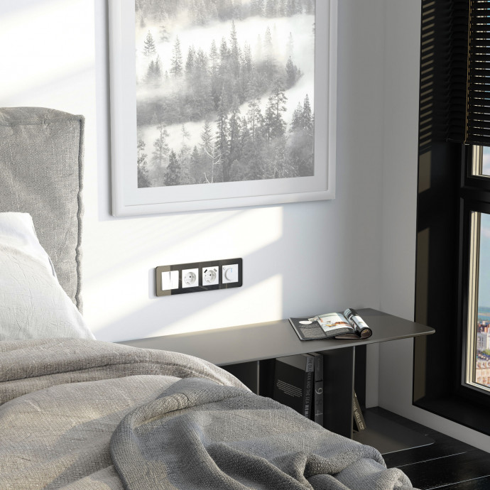 Рамка на 4 поста Elite (черный, стекло) W0042448