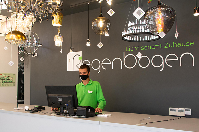 Регенбоген санкт-петербург. Магазин немецких люстр. Регенбоген магазин. Регенбоген на энгельса 22. Регенбоген жк.